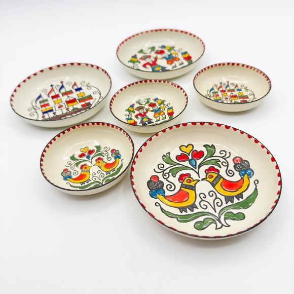 Greek Enamelware Plates Dishes Hand Painted Set Of Six Moissiadis Signed - Picture 10 of 12